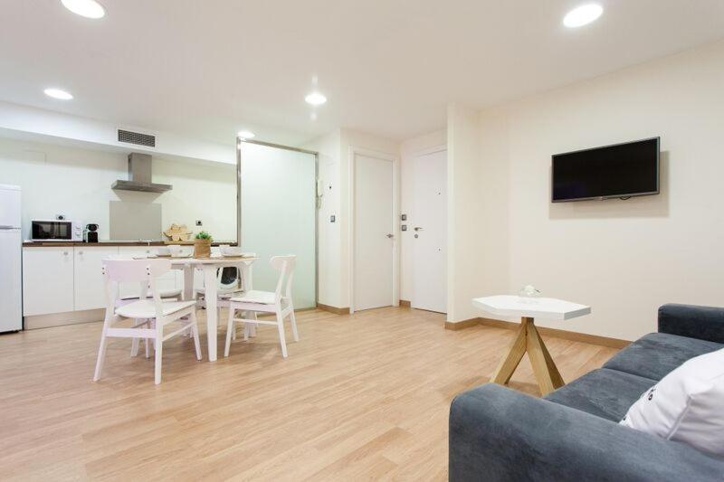 סביליה Apartments Ole - Albareda 24 מראה חיצוני תמונה